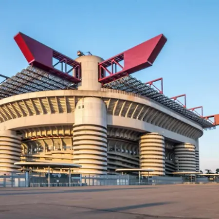 Red House Citylife San Siro Duomo شقة ميلان